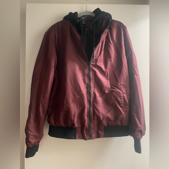 Men’s Jacket - Picture 2 of 5